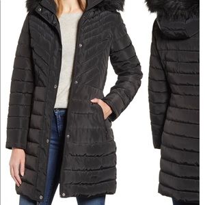 NWT Kennth Cole Hooded Puffer Jacket with Faux Fur